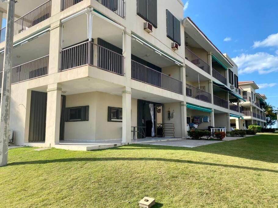 Entire Beach Apartment With View To El Yunque National Rain Forest Rio Grande Bagian luar foto